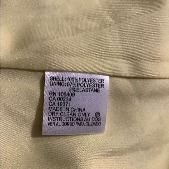 Plus size Tahari by Arthur S Levine - Picture 4 of 9